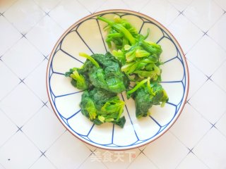 清炒菠菜的做法步骤：4