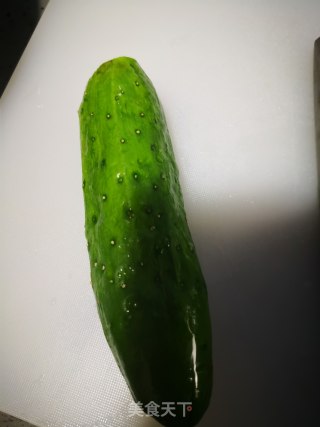 ＃快手营养餐＃芥末酱拌黄瓜的做法步骤：1