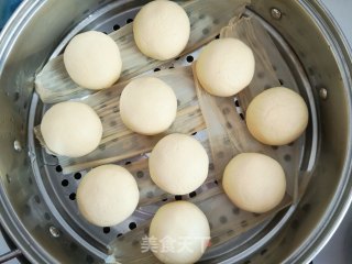 红豆馅粘豆包的做法步骤：8