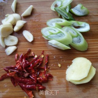 粉丝炒圆白菜的做法步骤：3