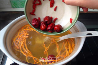 虫草花排骨汤的做法步骤：7