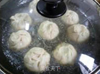 洋葱肉馅烫面煎包的做法步骤：16