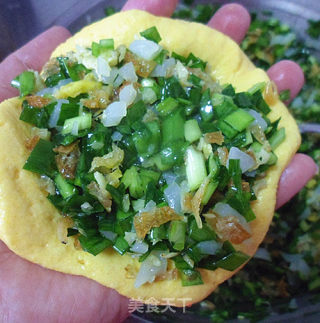 韭菜素馅大饽饽的做法步骤：9