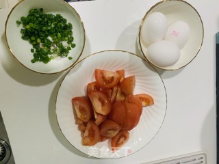 番茄炒蛋的做法步骤：1