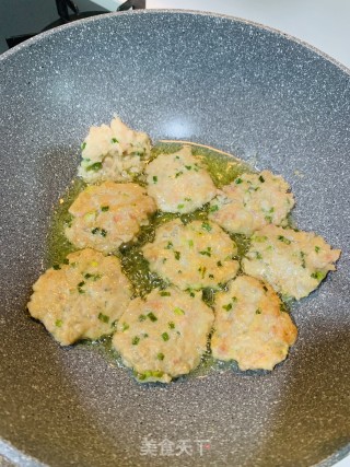 香煎莲藕饼的做法步骤：4