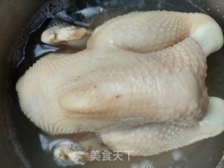 保暖鸡汤的做法步骤：1