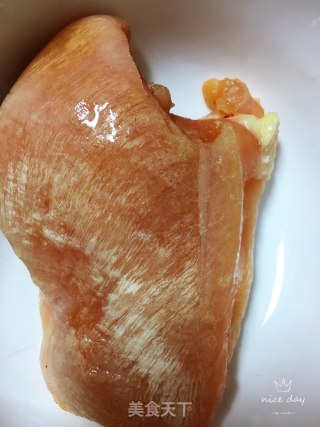 鸡肉午餐肉的做法步骤：1