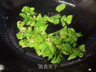 辣椒炒鸭肠的做法步骤：6