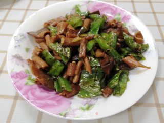 辣椒炒鸭肠的做法步骤：10