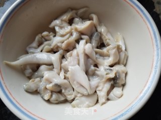 海鲜粥的做法步骤：1