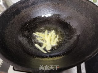 鸡蛋青菜热汤面的做法步骤：2