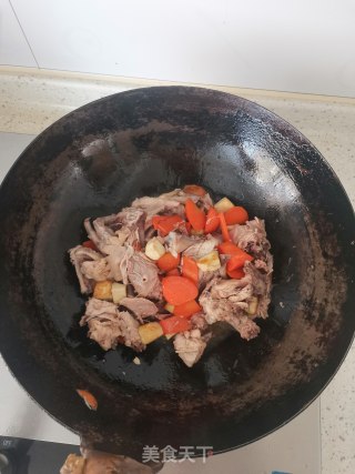 黄焖鸡的做法步骤：8