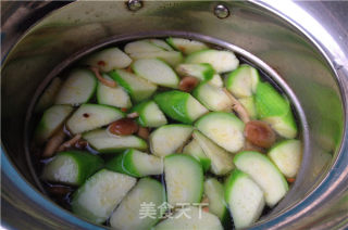 丝瓜菌菇豆腐汤的做法步骤：8