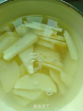 鱼香茄煲的做法步骤：1