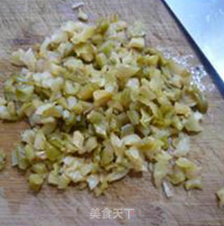 榨菜香芹肉馅玉米面蒸饺的做法步骤：7