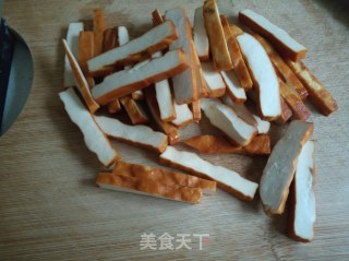 芹菜炒豆干的做法步骤：1