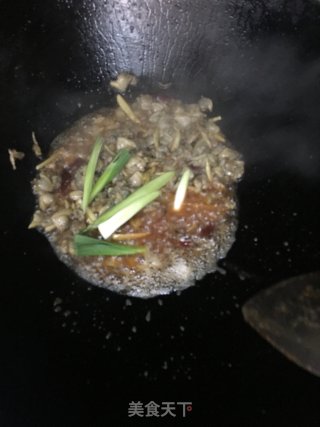 爆炒花甲肉的做法步骤：6