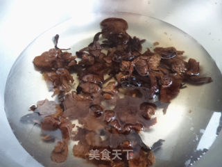 榛蘑炒山药的做法步骤：5