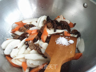 榛蘑炒山药的做法步骤：9