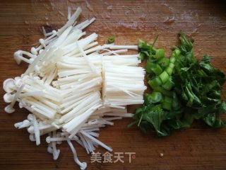 金针菇海带芽豆腐蛋花汤的做法步骤：6