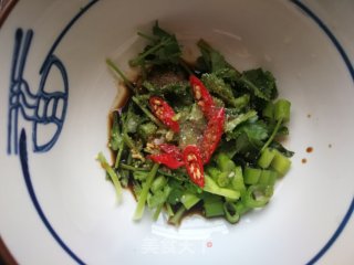 金针菇海带芽豆腐蛋花汤的做法步骤：7