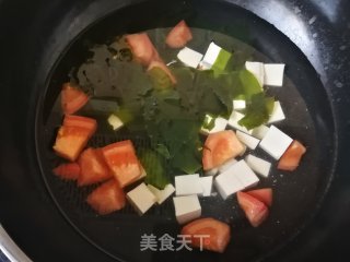 金针菇海带芽豆腐蛋花汤的做法步骤：8