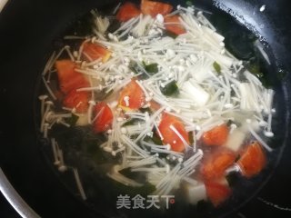 金针菇海带芽豆腐蛋花汤的做法步骤：11