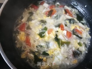 金针菇海带芽豆腐蛋花汤的做法步骤：12