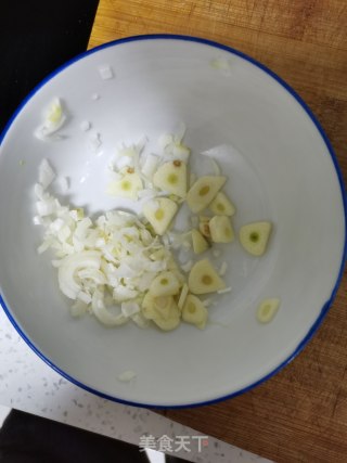 家常炖豆腐的做法步骤：2
