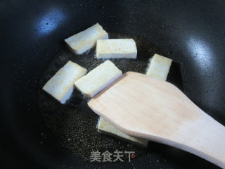 黑木耳鹌鹑蛋烧老豆腐的做法步骤：3