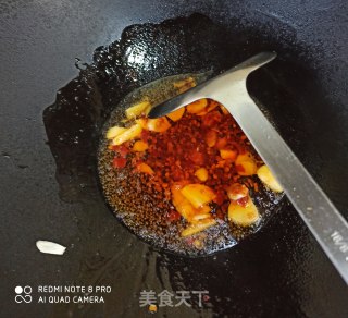 炝炒土豆包菜的做法步骤：4