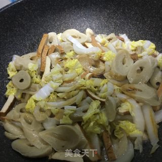 香干素鸡炒白菜的做法步骤：7