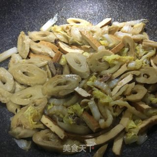 香干素鸡炒白菜的做法步骤：8