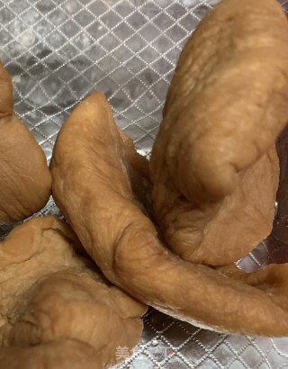 松茸毛豆炒萝卜干的做法步骤：1