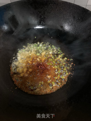 松茸毛豆炒萝卜干的做法步骤：6