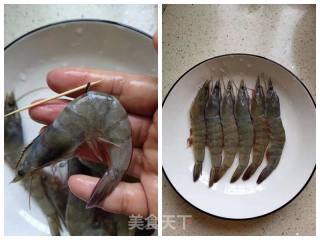 彭豆带你做鲜虾贝肉白菜豆腐海鲜荟的做法步骤：1