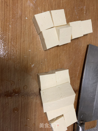 酸辣豆腐的做法步骤：1