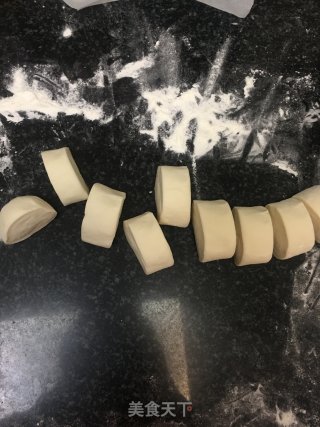 莲蓉包子的做法步骤：4