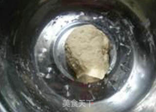 盐水方腿肉梅豆炒面疙瘩的做法步骤：4