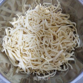 凉拌豆皮的做法步骤：3