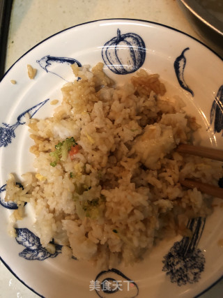 炒饭的做法步骤：1