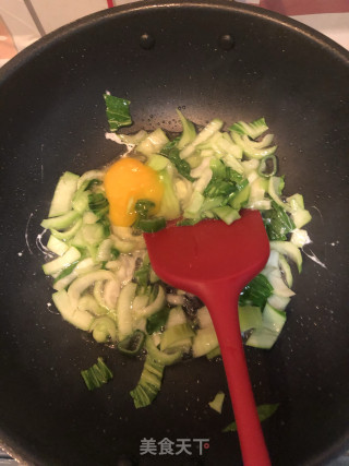 炒饭的做法步骤：6