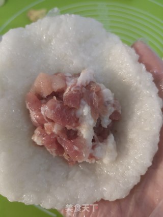 咸香糯米肉饼的做法步骤：7