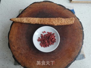 山药枸杞炖鸡汤的做法步骤：6