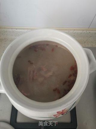 山药枸杞炖鸡汤的做法步骤：8
