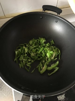 青椒炒肚丝的做法步骤：3