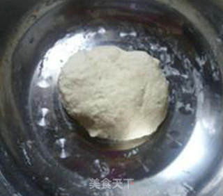 虾皮韭菜肉馅馅饼的做法步骤：3