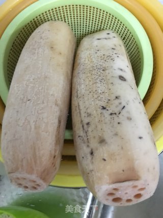 红糖桂花糯米藕的做法步骤：2