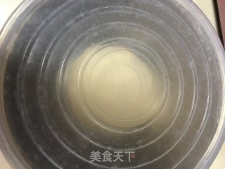 中种肉松辫子吐司的做法步骤：2