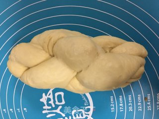 中种肉松辫子吐司的做法步骤：11